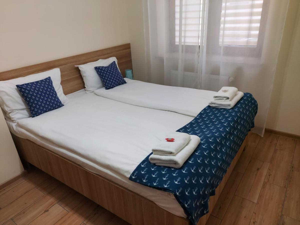 Apartamenty Kapitanskie อิวาวา ภายนอก รูปภาพ