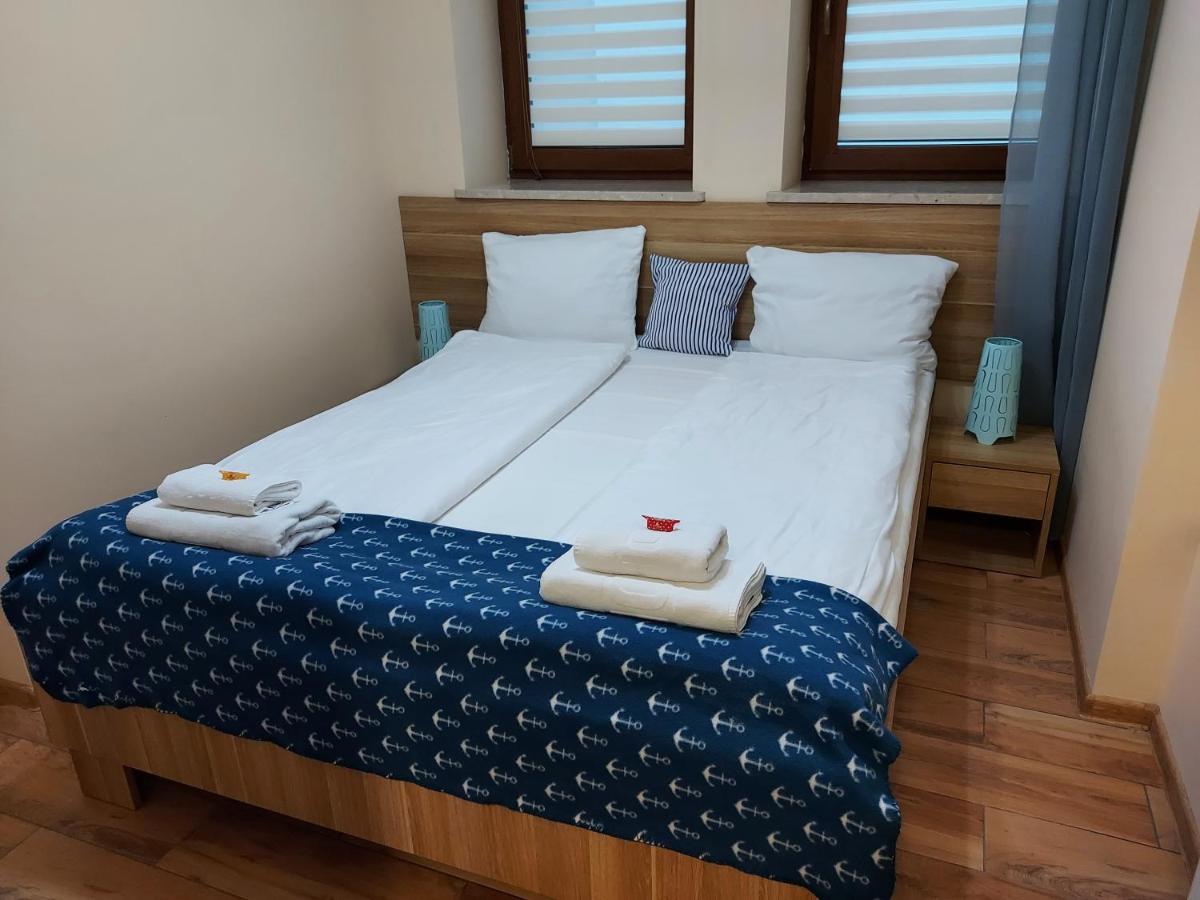 Apartamenty Kapitanskie อิวาวา ภายนอก รูปภาพ