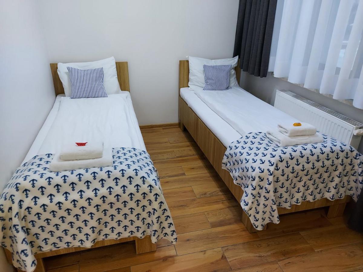 Apartamenty Kapitanskie อิวาวา ภายนอก รูปภาพ